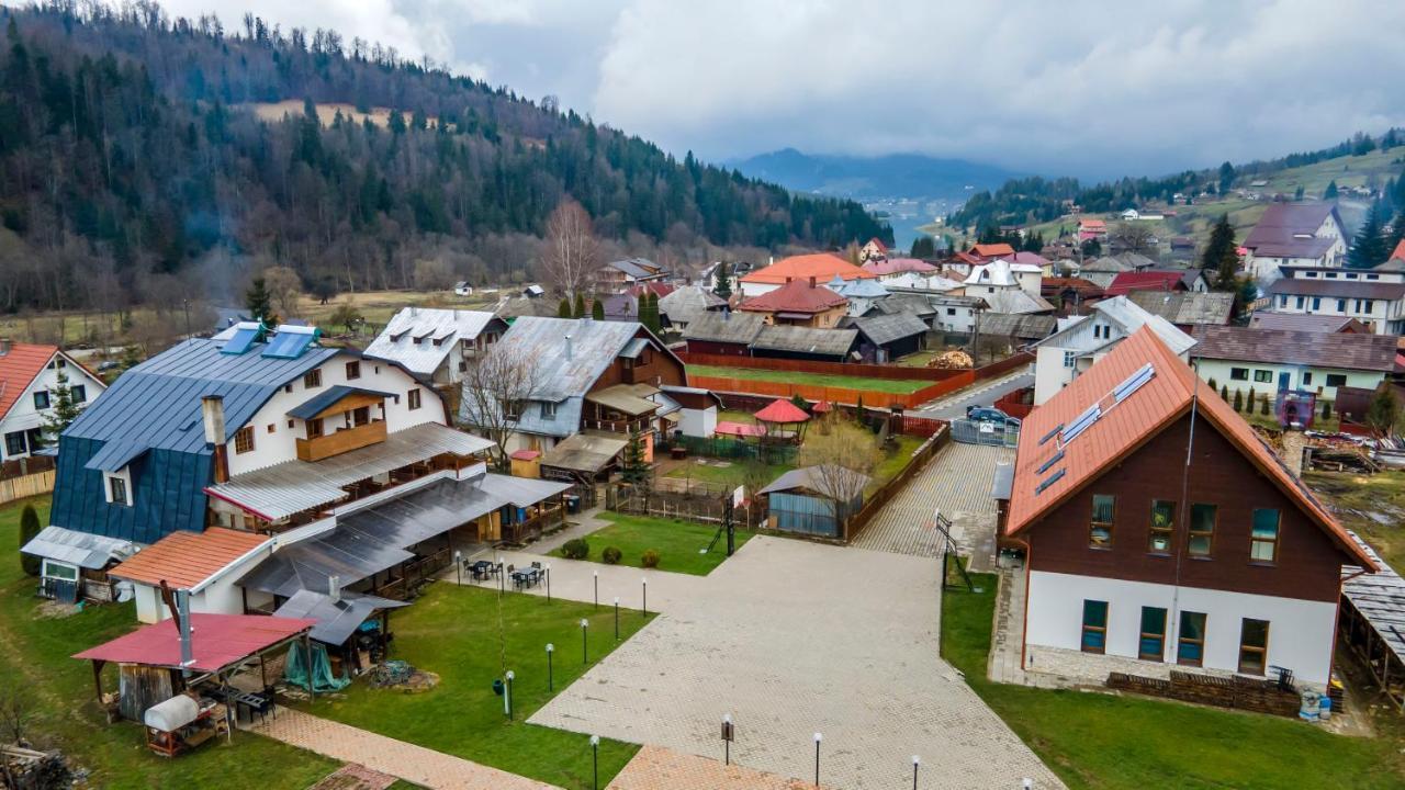 Montana Resort Colibita Colibiţa Exterior foto
